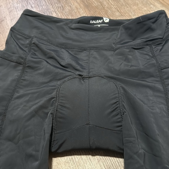 BALEAF PADDED BIKING SHORTS (M) - Picture 4 of 7